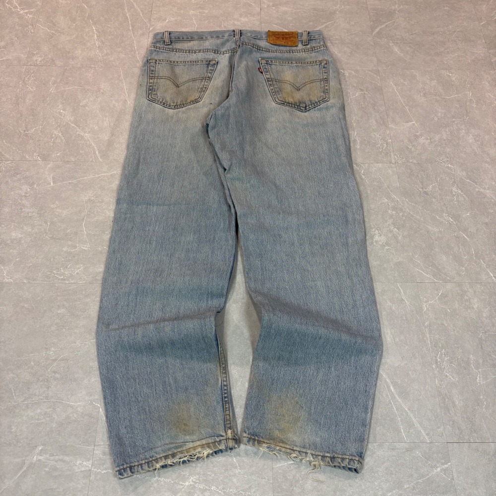 Levis 550 Relaxed Fit Tapered Leg Light Wash Denim Jeans Mens 36x32 Vintage 1898